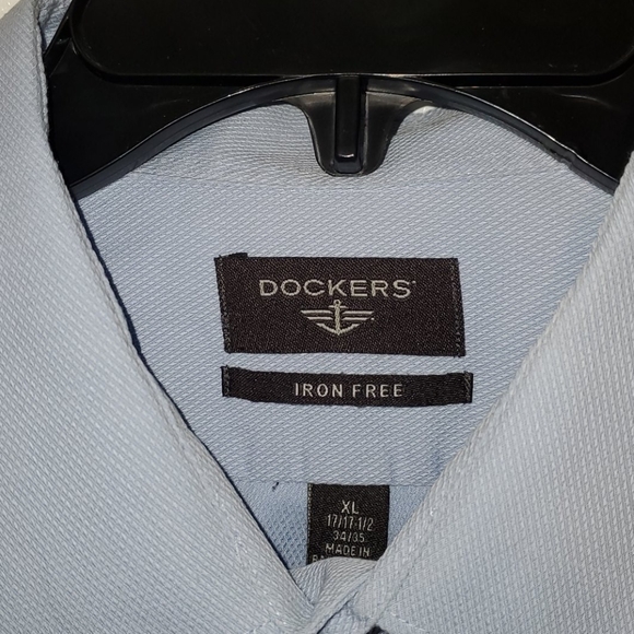 Dockers light blue dress shirt🎉🎉HP🎉🎉 - Picture 3 of 7
